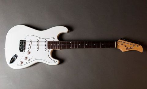 Электрогитара ROCKET ST-01 WH 39 тип корпуса Stratocaster